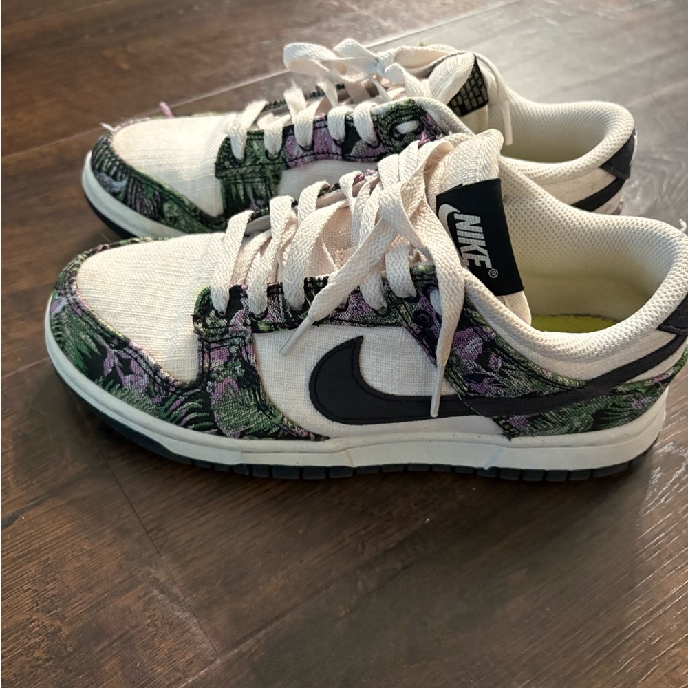 Nike Low-Top Floral Accent Sneakers - White, Black, Green, Purple